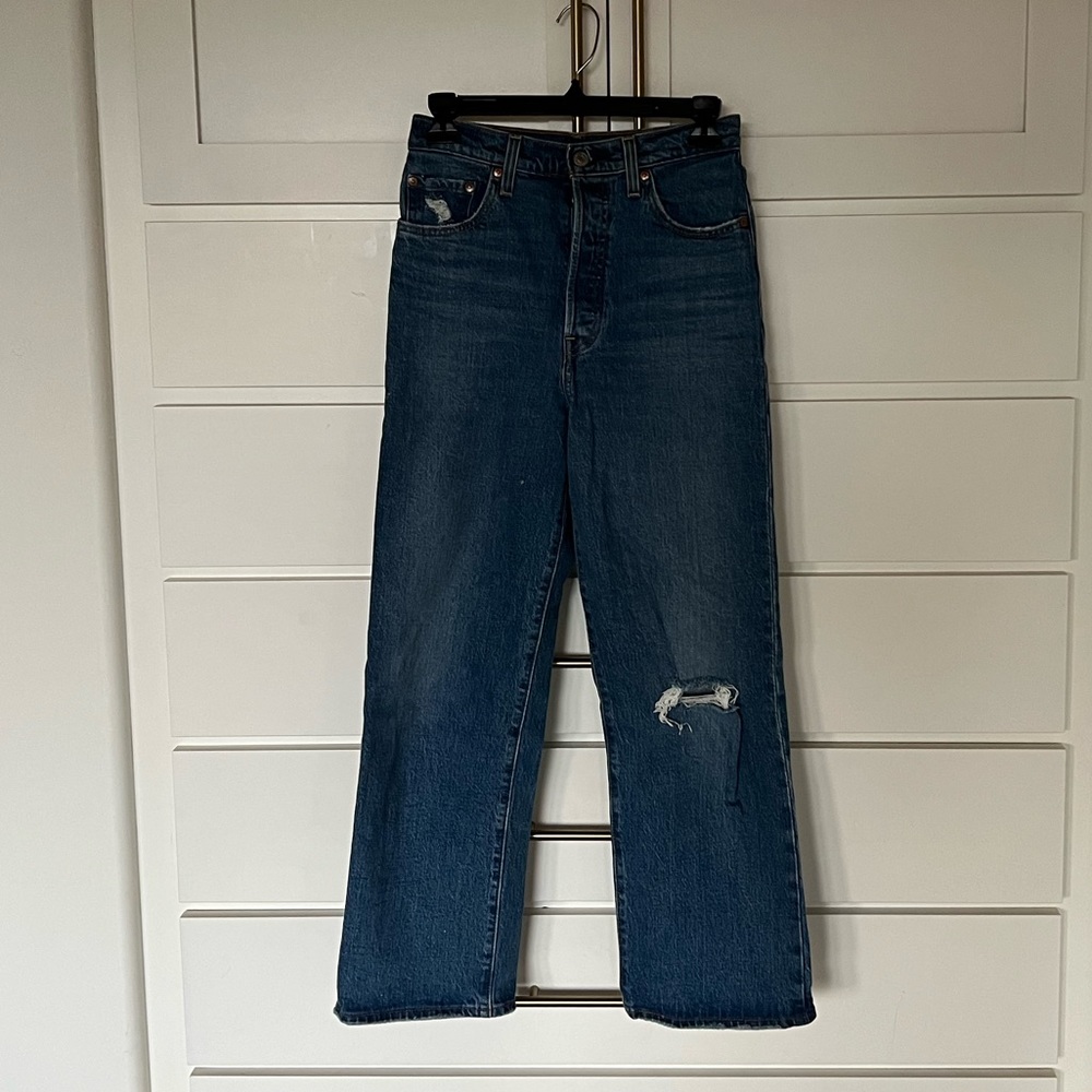 Levi’s ribcage jeans